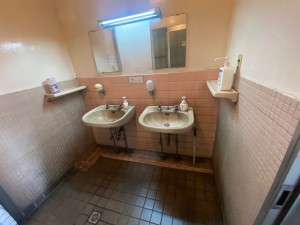 名古屋市　港区　A様工場　男子トイレ改装工事