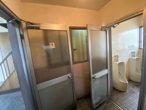 名古屋市　港区　A様工場　男子トイレ改装工事