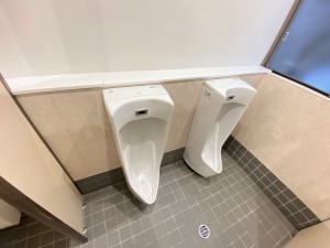 名古屋市　港区　A様工場　男子トイレ改装工事