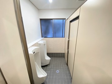 名古屋市　港区　A様工場　男子トイレ改装工事