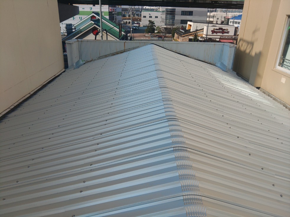 名古屋市　南区　S様　倉庫屋根改修工事施工前
